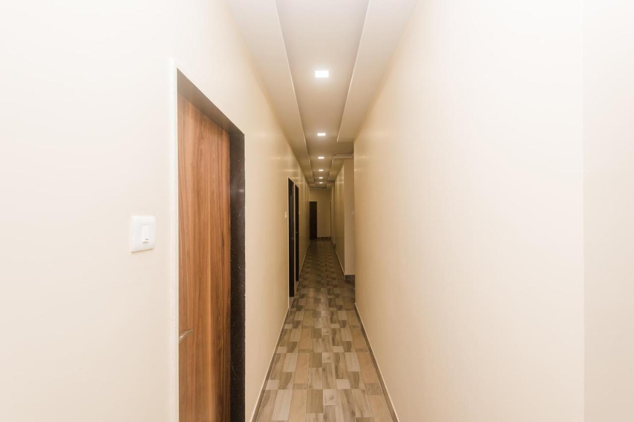 Hotel O Greenforest Near Airport Road Metro Station Mumbai Bagian luar foto